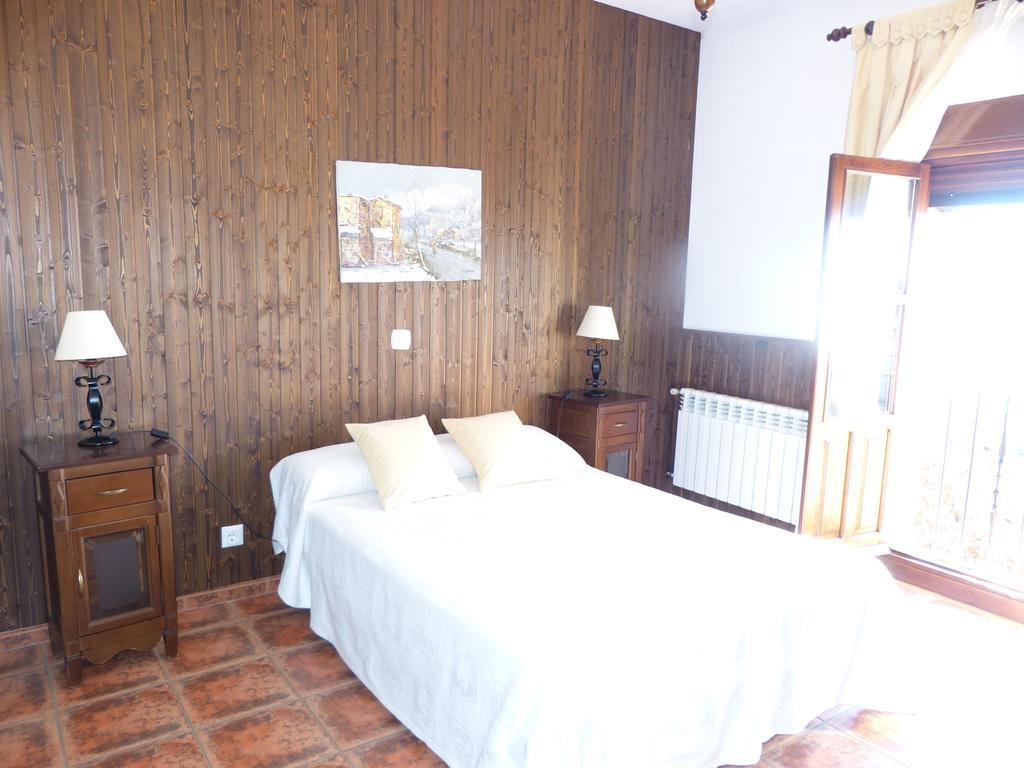 Casa Rural Pena Falcon Torrejón el Rubio Zimmer foto